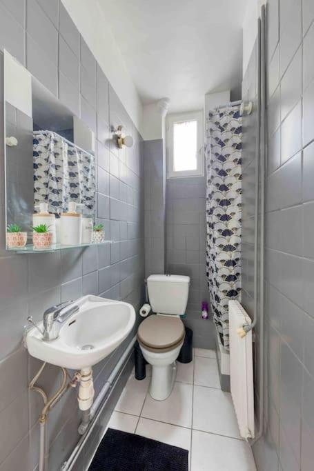 Appartement Cosy Au Calme, Proche De Paris Et Du Rer B Gentilly Esterno foto